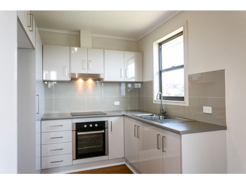 77 Queen Street, Lake Illawarra NSW 2528