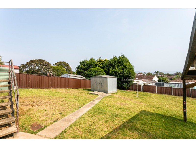 77 Queen Street, Lake Illawarra NSW 2528