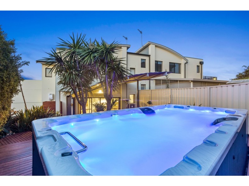1 Hayman Crescent, Shell Cove NSW 2529