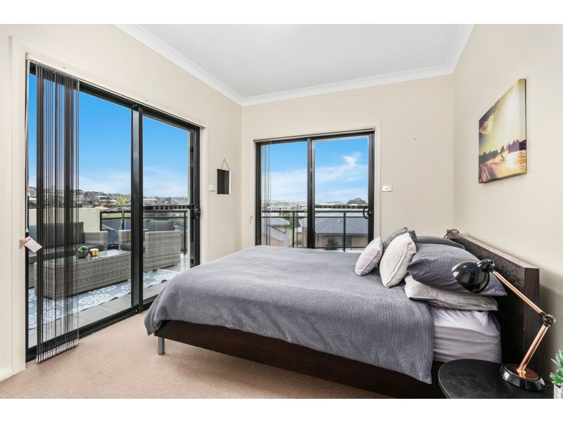 1 Hayman Crescent, Shell Cove NSW 2529