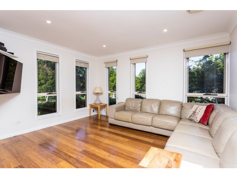 3 Bendoura Crescent, Flinders NSW 2529