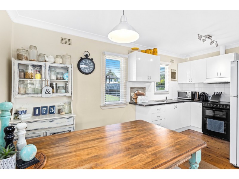 5 Trumper Street, Warilla NSW 2528