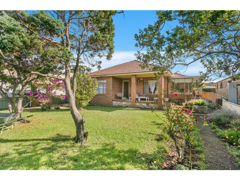 20 Hopetoun Street, Oak Flats NSW 2529