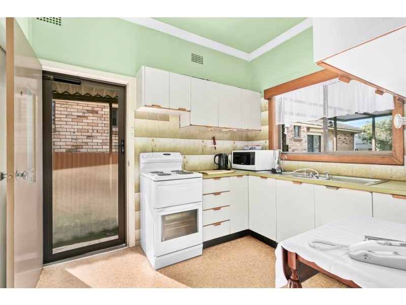20 Hopetoun Street, Oak Flats NSW 2529