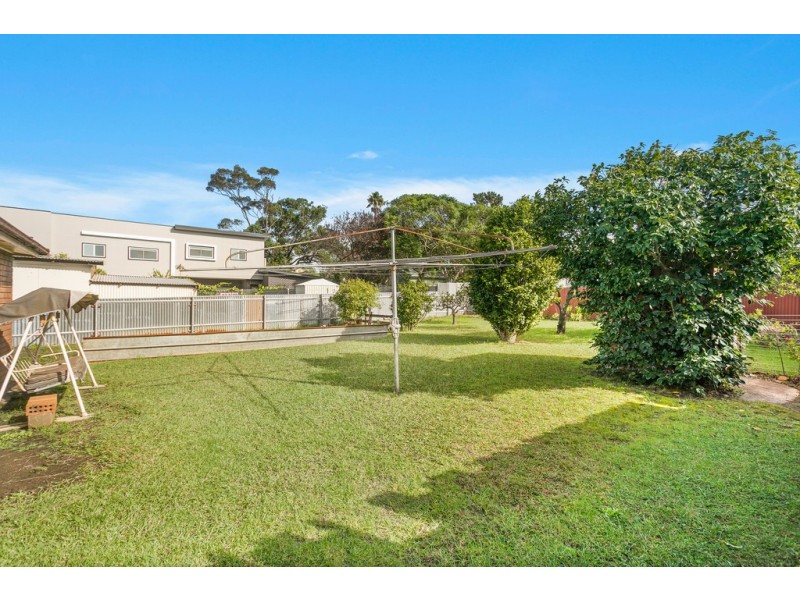 20 Hopetoun Street, Oak Flats NSW 2529
