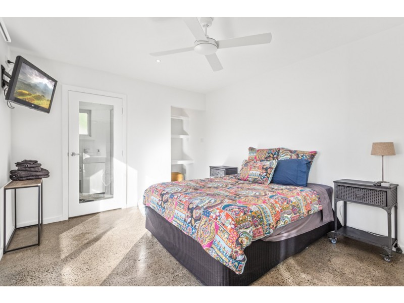 33 Leamington Road, Oak Flats NSW 2529