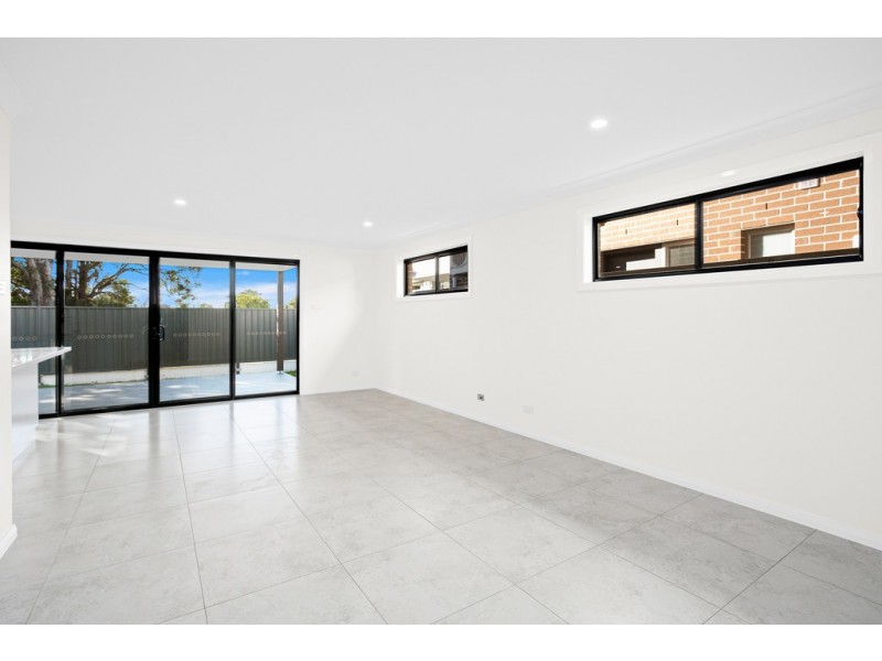 11 Skiff Place, Shell Cove NSW 2529
