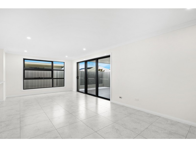 24 Skiff Place, Shell Cove NSW 2529