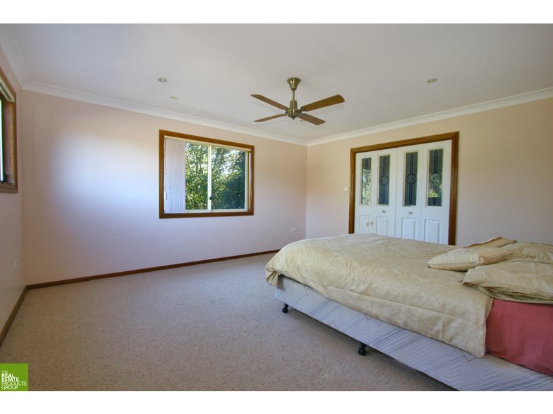 55 Devonshire Cres, Oak Flats NSW 2529