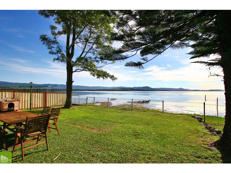 63 Horsley Rd, Oak Flats NSW 2529