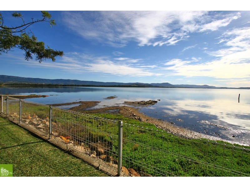 63 Horsley Rd, Oak Flats NSW 2529