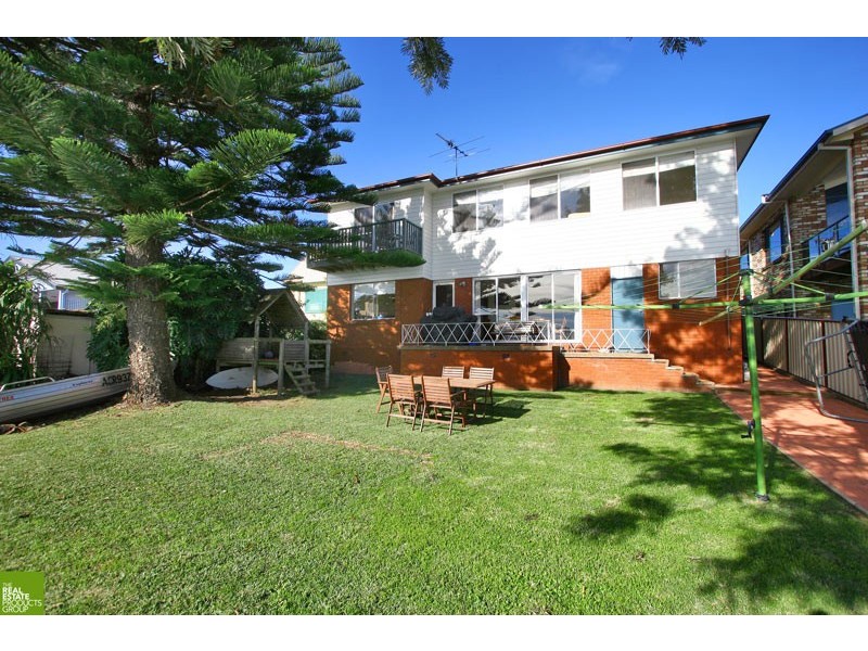 63 Horsley Rd, Oak Flats NSW 2529