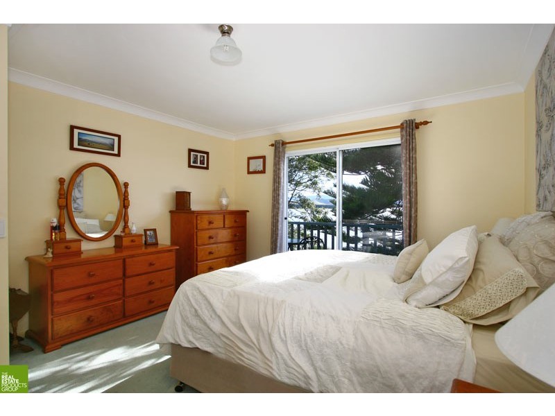 63 Horsley Rd, Oak Flats NSW 2529