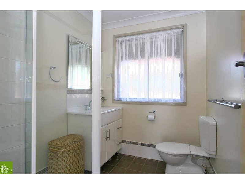 63 Horsley Rd, Oak Flats NSW 2529