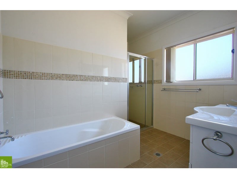 70 Esperance Drive, Albion Park NSW 2527