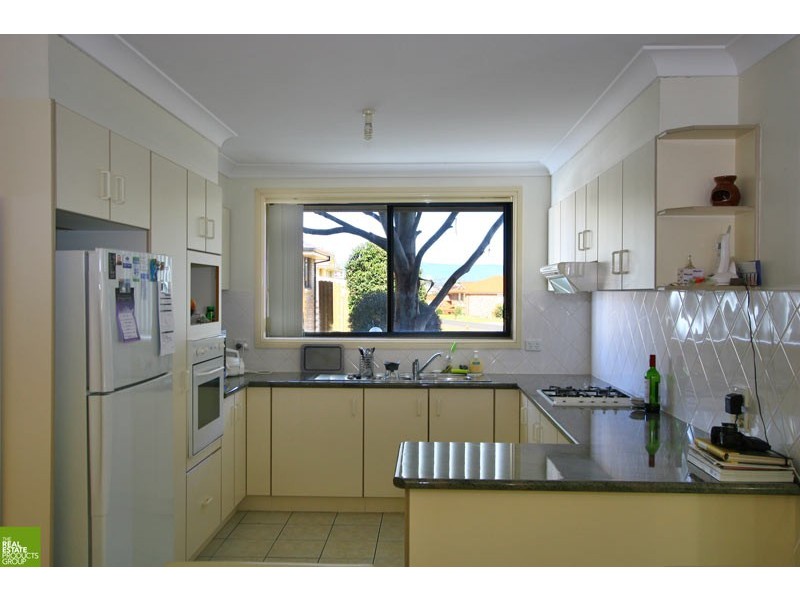 1/3-5 Mungo Pl, Flinders NSW 2529