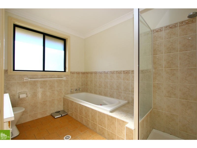 1/3-5 Mungo Pl, Flinders NSW 2529