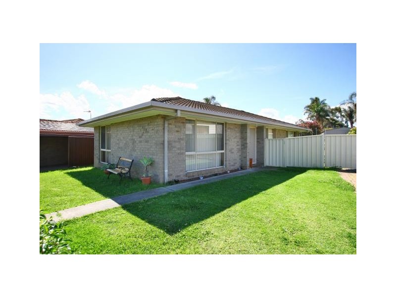 5 Palmae Place, Albion Park Rail NSW 2527