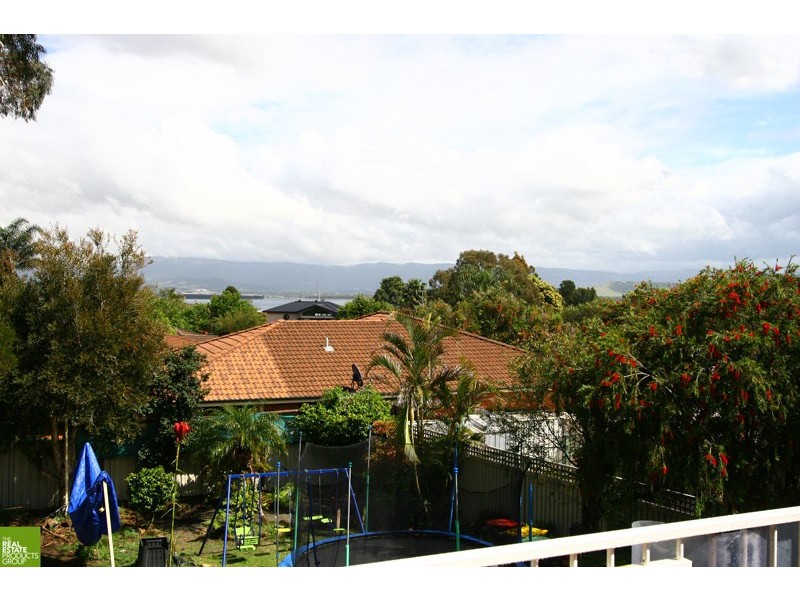 4 Aruda Place, Oak Flats NSW 2529