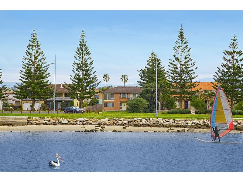 19 Reddall Parade, Lake Illawarra NSW 2528