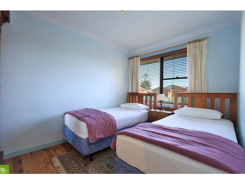 19 Reddall Parade, Lake Illawarra NSW 2528
