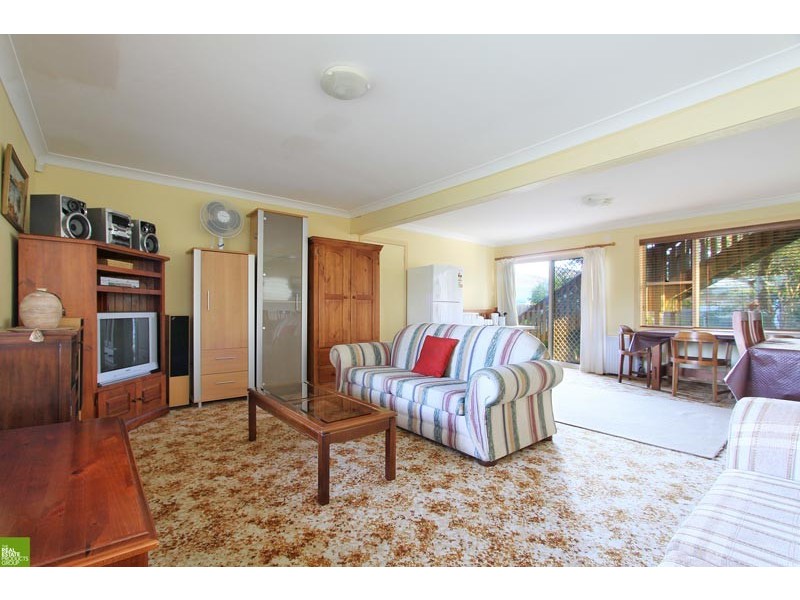 19 Reddall Parade, Lake Illawarra NSW 2528