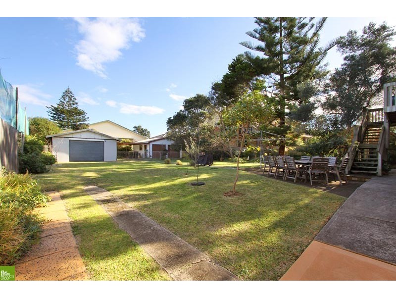 19 Reddall Parade, Lake Illawarra NSW 2528