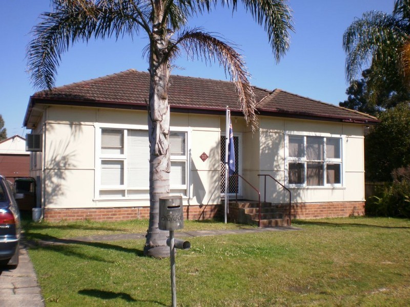 13 Miller St, Oak Flats NSW 2529