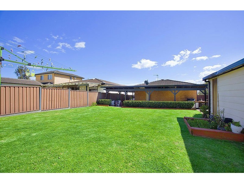 12 Jeffcoat Street, Albion Park NSW 2527