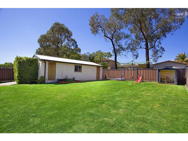 12 Jeffcoat Street, Albion Park NSW 2527
