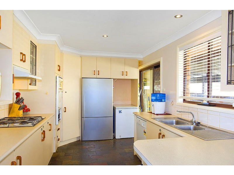 12 Jeffcoat Street, Albion Park NSW 2527