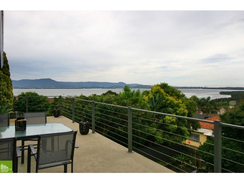 40 Cuthbert Drive, Mount Warrigal NSW 2528