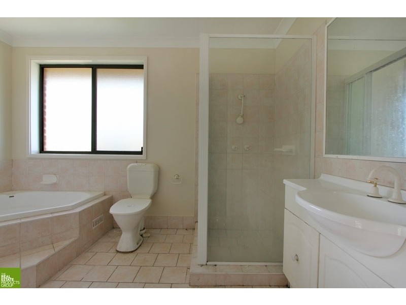 17 The Grove, Shellharbour NSW 2529