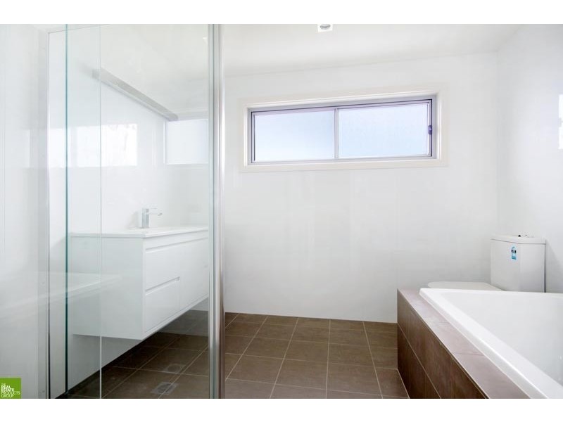 5a Adelaide Place, Shellharbour NSW 2529