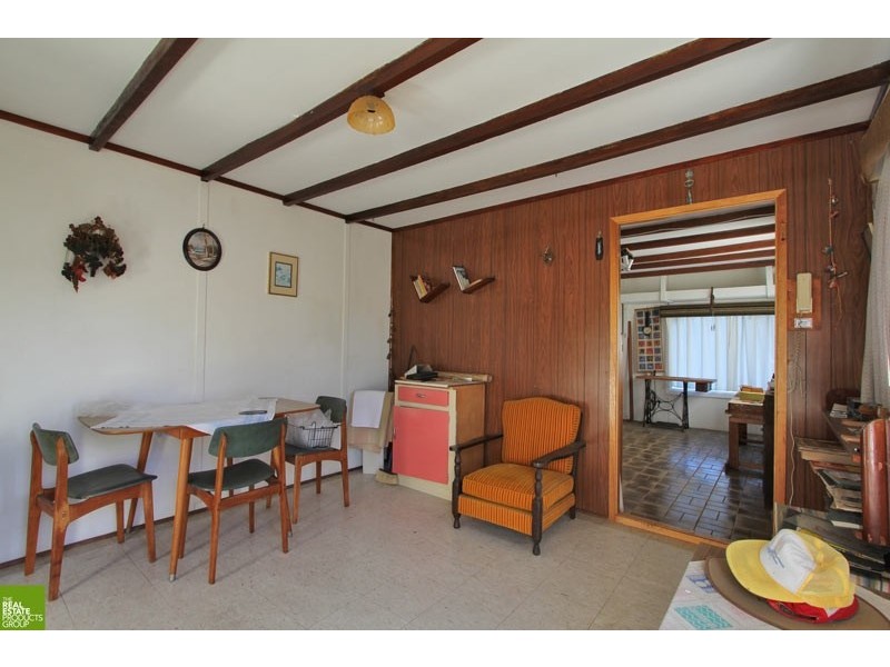 1 Forrest Street, Oak Flats NSW 2529