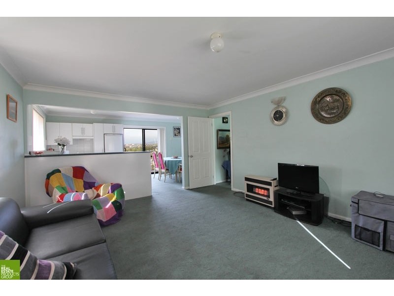 21 Matthews Drive, Mount Warrigal NSW 2528