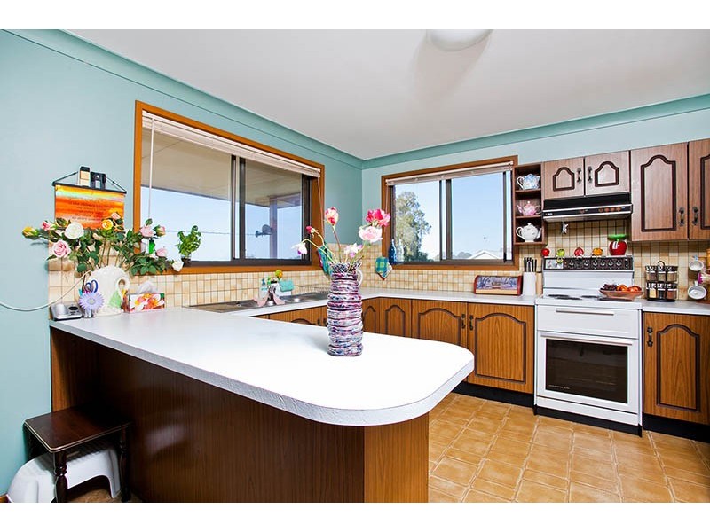 37 Horsley Road, Oak Flats NSW 2529