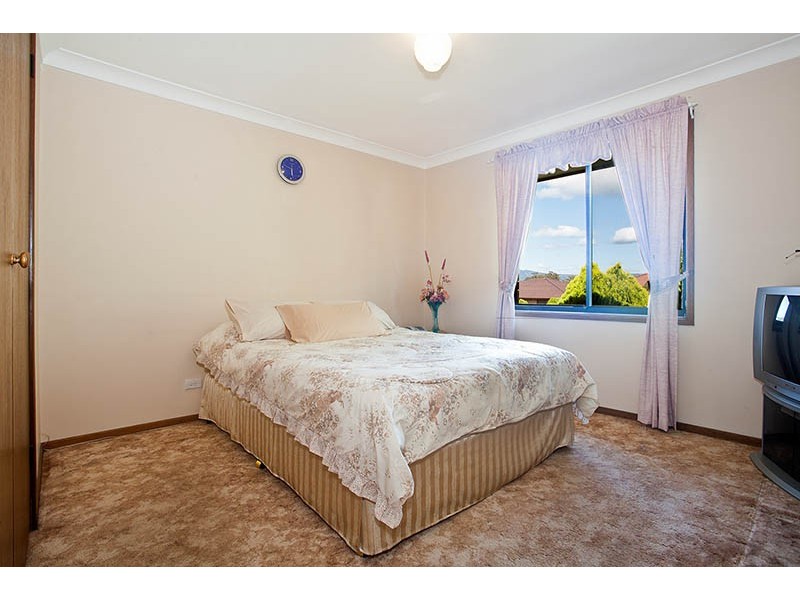 22 Minda Crescent, Oak Flats NSW 2529