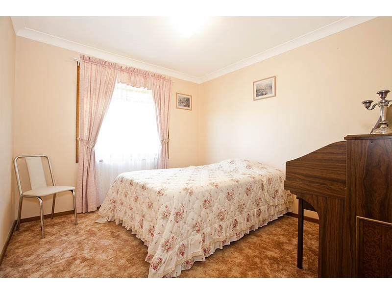 22 Minda Crescent, Oak Flats NSW 2529