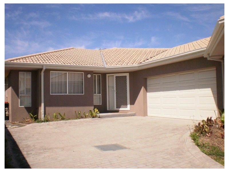 2/34 Devonshire Crescent, Oak Flats NSW 2529