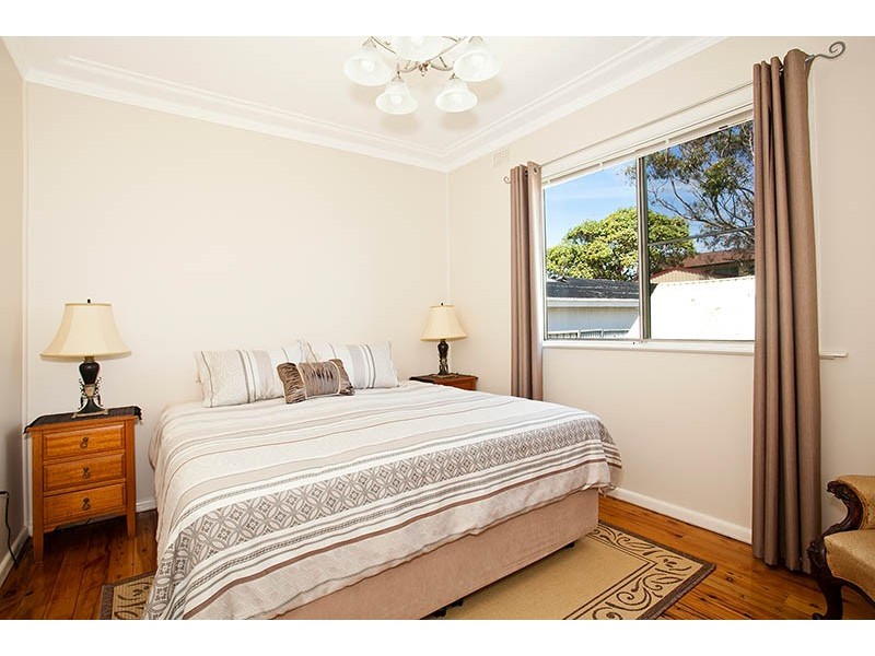 42 Ocean Street, Windang NSW 2528