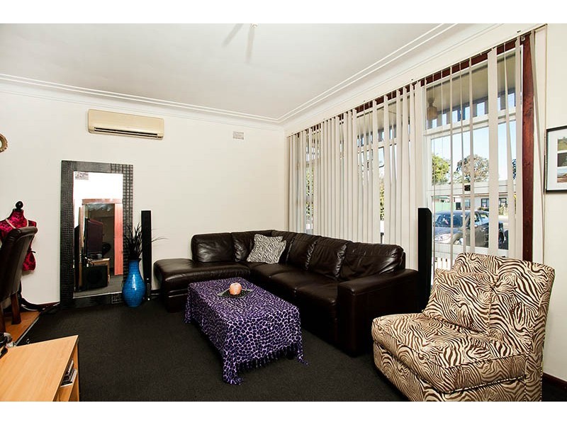 129 Princes Highway, Albion Park Rail NSW 2527