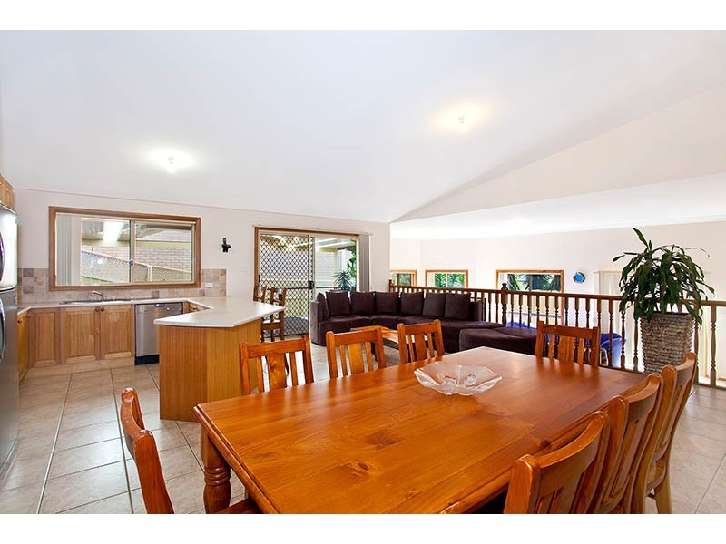 13 Moreton Place, Flinders NSW 2529