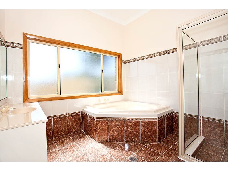 13 Moreton Place, Flinders NSW 2529