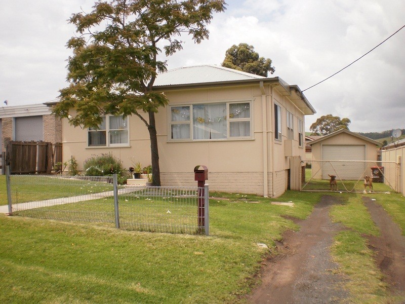 43 Fisher Street, Oak Flats NSW 2529
