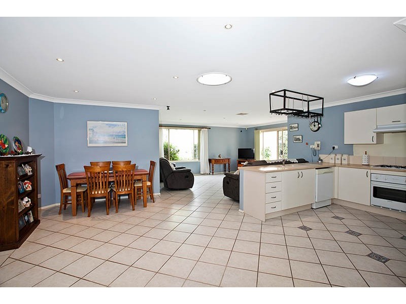 4 Rani Avenue, Shell Cove NSW 2529