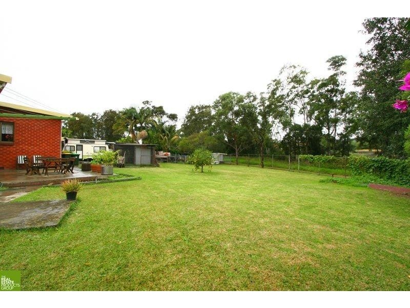 6 Wooroo Street, Albion Park Rail NSW 2527
