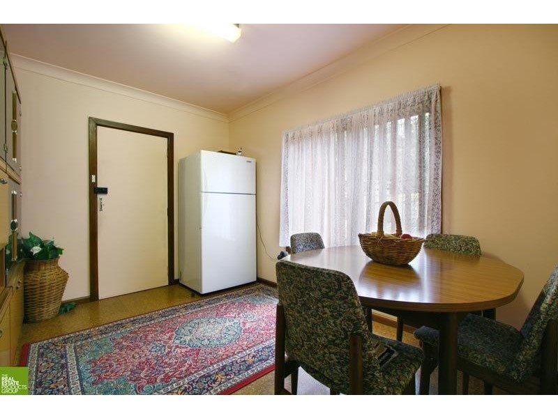 6 Wooroo Street, Albion Park Rail NSW 2527