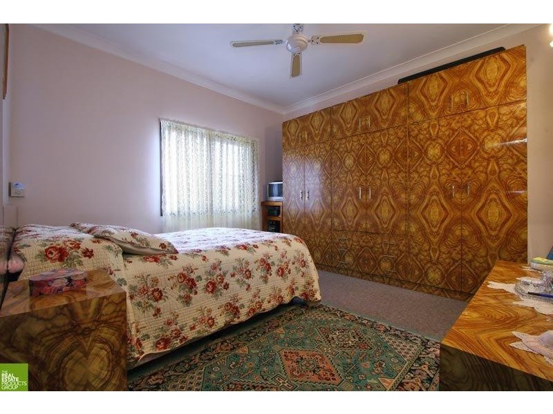 6 Wooroo Street, Albion Park Rail NSW 2527