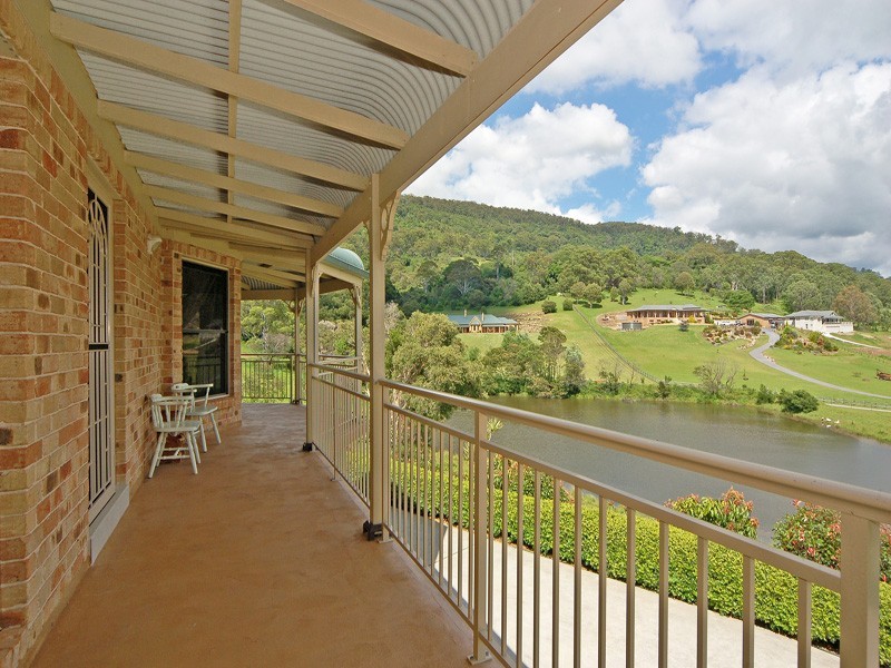 141 Daintree Drive, Albion Park NSW 2527